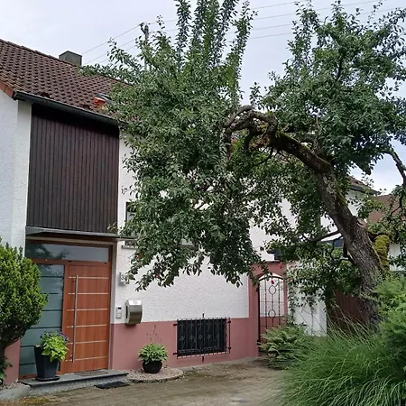 דירה Am Schwarzwaldrand נאגולד